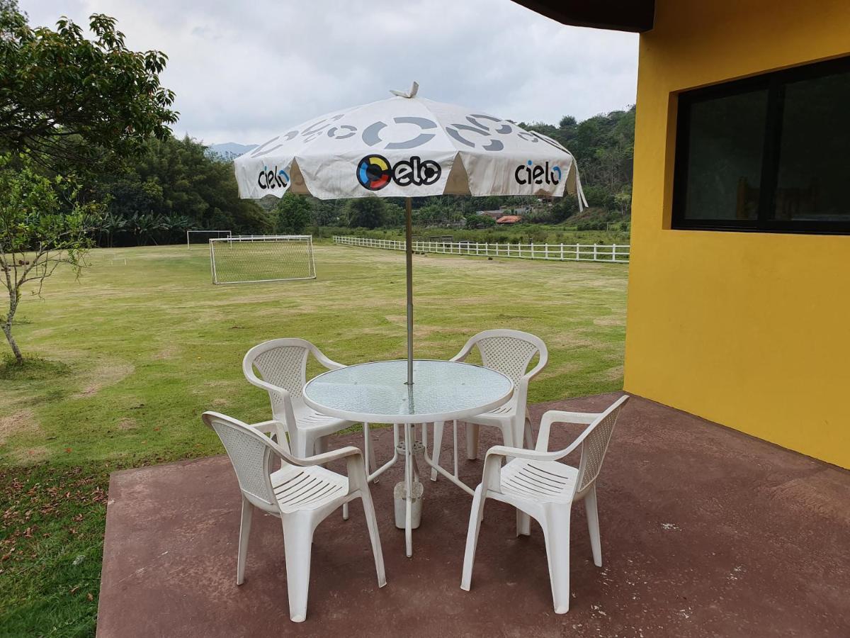 Espaço Casa na Rocha São José dos Campos Extérieur photo